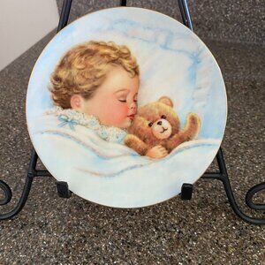 1992 Keepsake Baby Plate porcelain trimmed in 22k gold by Rosanne Kaloustian